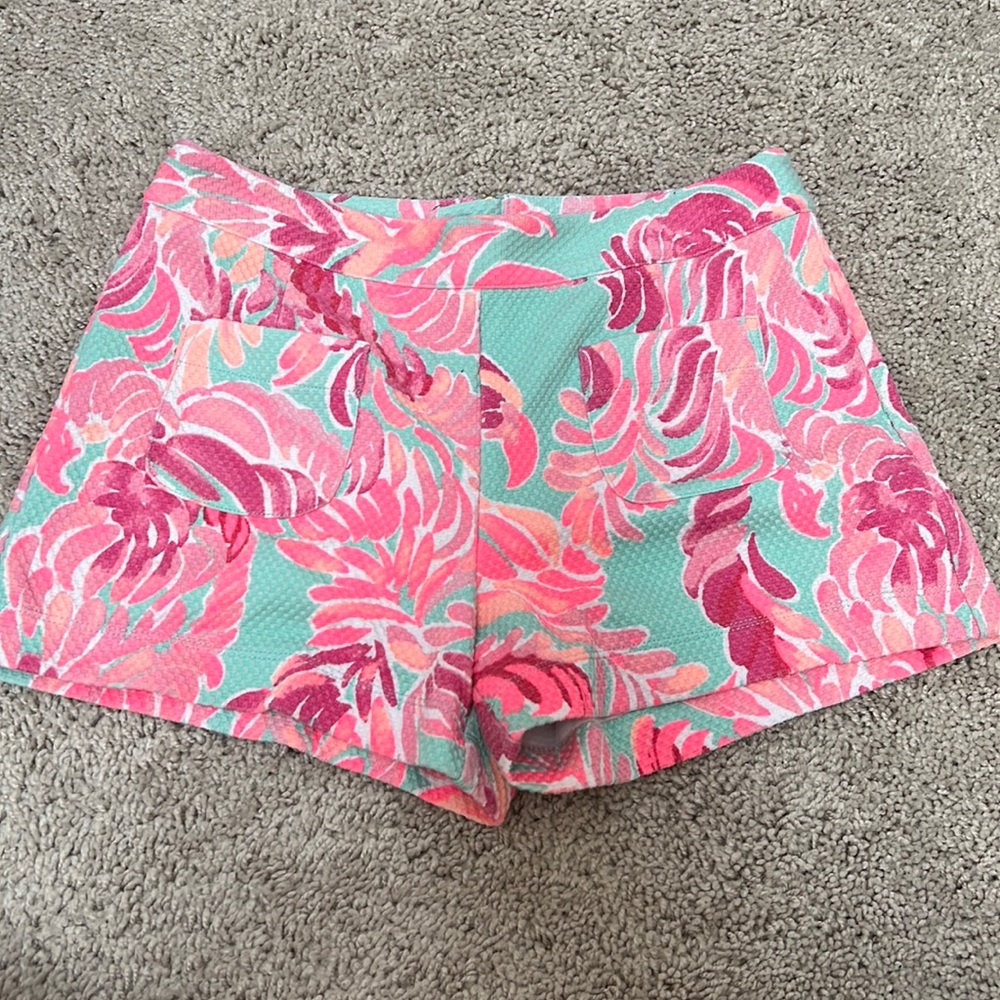 Lilly Pulitzer shorts size 2